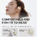 S718_Earbuds_Black_03.webp
